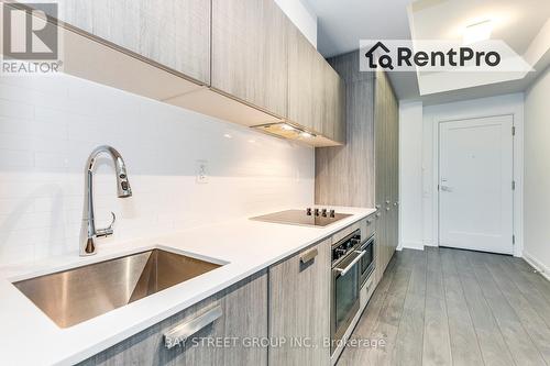 1608 - 50 Charles Street E, Toronto, ON - Indoor Photo Showing Kitchen