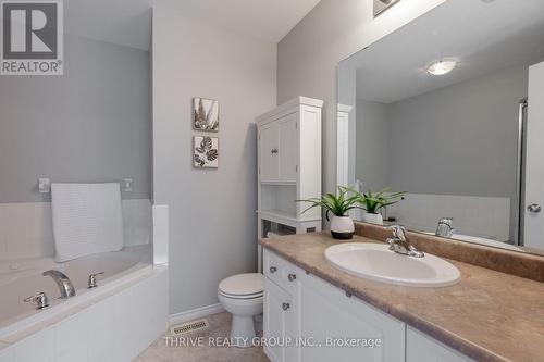 57 - 1853 Blackwater Road, London, ON - Indoor Photo Showing Bathroom