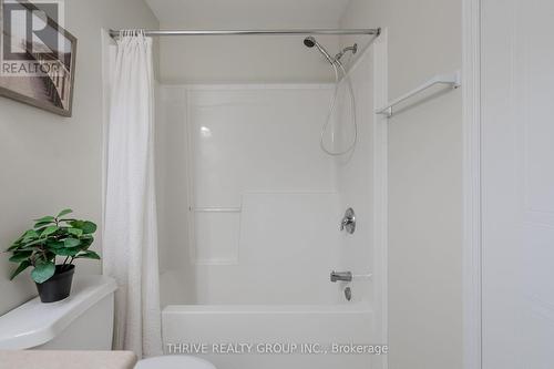 57 - 1853 Blackwater Road, London, ON - Indoor Photo Showing Bathroom