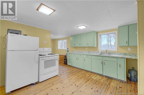 41 Campbell Hill Road, St George, NB - Indoor Photo Showing Kitchen