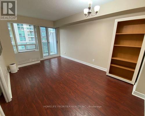 609 - 35 Bales Avenue, Toronto, ON - Indoor Photo Showing Other Room