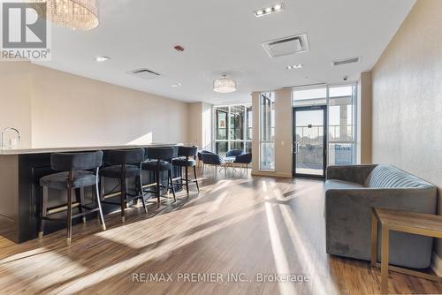 404 - 1486 Bathurst Street, Toronto, ON - Indoor