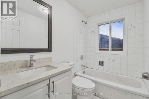 50 Beaconsfield Avenue, Brampton, ON - Indoor Photo Showing Bathroom