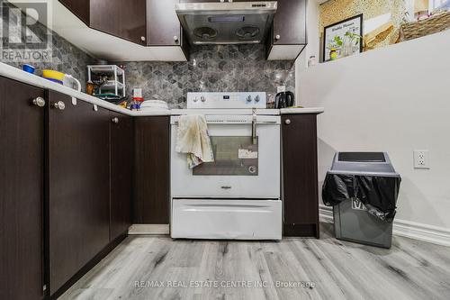 50 Beaconsfield Avenue, Brampton, ON - Indoor Photo Showing Kitchen