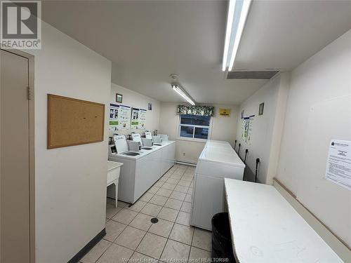 150 Park Avenue East Unit# 410, Chatham, ON - Indoor Photo Showing Laundry Room