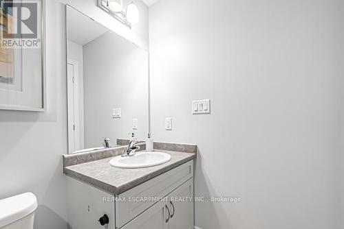 62 - 5000 Connor Drive, Lincoln, ON - Indoor Photo Showing Bathroom