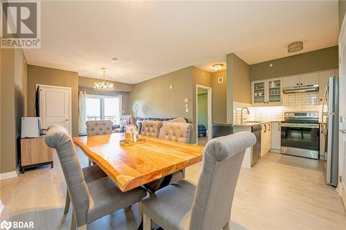 54 Koda Street Unit# 112, Barrie, ON - Indoor Photo Showing Dining Room