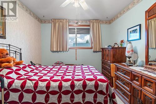 71 Orchard Street, South Huron (Exeter), ON - Indoor Photo Showing Bedroom