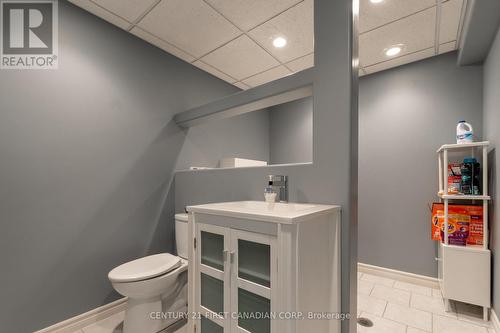 66 Havenwood Street, Middlesex Centre (Ilderton), ON - Indoor Photo Showing Bathroom