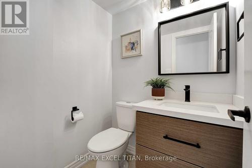 74 Giancola Crescent, Vaughan, ON - Indoor Photo Showing Bathroom