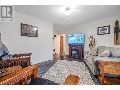 15902 Prairie Valley Road, Summerland, BC - Indoor Photo Showing Living Room With Fireplace