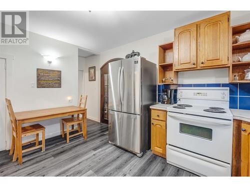 15902 Prairie Valley Road, Summerland, BC - Indoor Photo Showing Kitchen