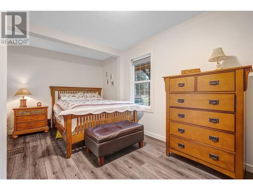 15902 Prairie Valley Road, Summerland, BC - Indoor Photo Showing Bedroom