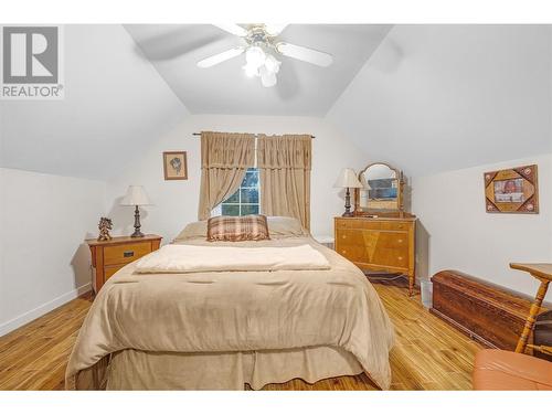 15902 Prairie Valley Road, Summerland, BC - Indoor Photo Showing Bedroom