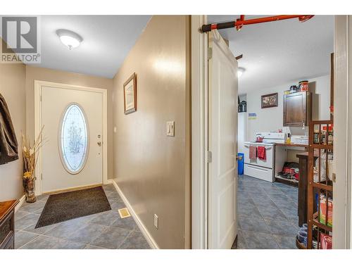 15902 Prairie Valley Road, Summerland, BC - Indoor Photo Showing Other Room