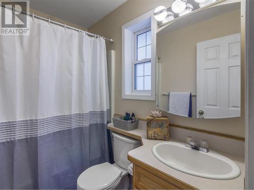 429 Young Street Unit# 101, Penticton, BC - Indoor Photo Showing Bathroom