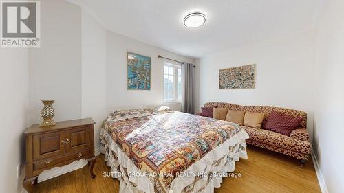 4 Old Orchard Crescent, Richmond Hill, ON - Indoor Photo Showing Bedroom