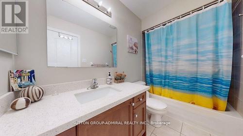 4 Old Orchard Crescent, Richmond Hill, ON - Indoor Photo Showing Bathroom