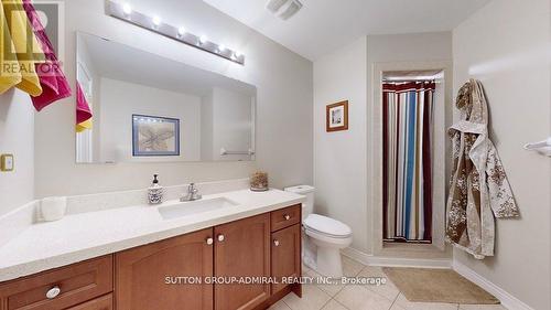 4 Old Orchard Crescent, Richmond Hill, ON - Indoor Photo Showing Bathroom