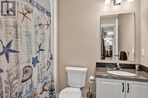 202 - 301 Carnegie Avenue, Peterborough (Northcrest), ON - Indoor Photo Showing Bathroom