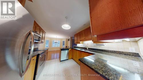 20 Village Crescent, Peterborough (Monaghan), ON - Indoor Photo Showing Kitchen