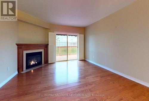 20 Village Crescent, Peterborough (Monaghan), ON - Indoor Photo Showing Living Room With Fireplace