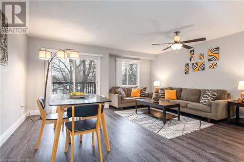 275 Eiwo Court Unit# 303, Waterloo, ON - Indoor Photo Showing Living Room