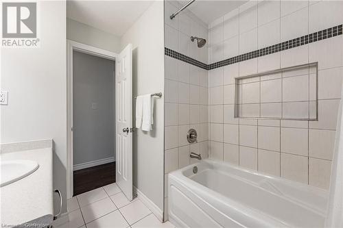 604 Glen Forrest Boulevard Unit# Upper, Waterloo, ON - Indoor Photo Showing Bathroom