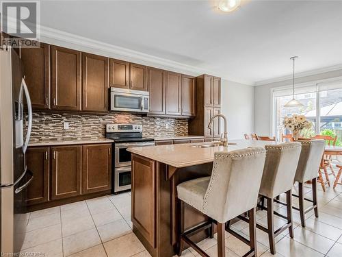 367 Emmett Landing, Milton, ON - Indoor Photo Showing Kitchen With Upgraded Kitchen