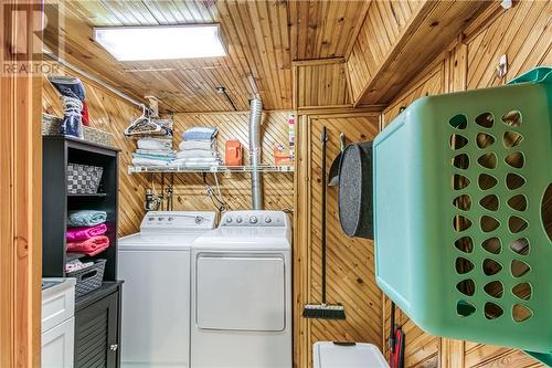 2224 Madison Avenue, Sudbury, ON - Indoor Photo Showing Laundry Room