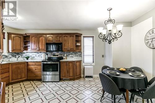 2224 Madison Avenue, Sudbury, ON - Indoor Photo Showing Kitchen