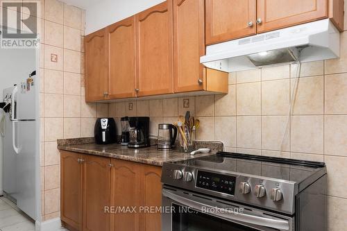 410 - 45 Silverstone Drive, Toronto, ON - Indoor Photo Showing Kitchen