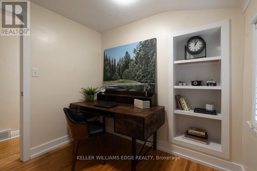 955 Cloverleaf Drive, Burlington, ON - Indoor Photo Showing Other Room