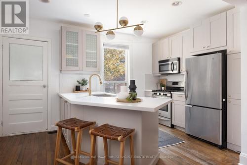 61 Fairview Avenue, Toronto, ON - Indoor Photo Showing Kitchen With Upgraded Kitchen