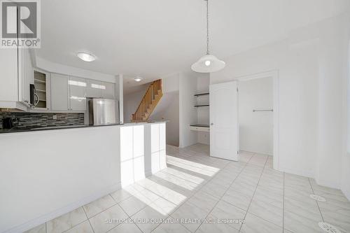 8 Cailiff Street, Brampton, ON - Indoor Photo Showing Kitchen