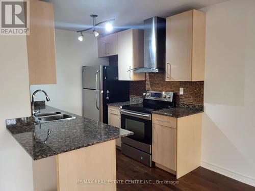 25 Oakmount Road, Toronto, ON - Indoor Photo Showing Kitchen With Stainless Steel Kitchen With Double Sink With Upgraded Kitchen