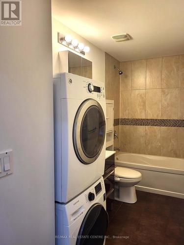 25 Oakmount Road, Toronto, ON - Indoor Photo Showing Laundry Room