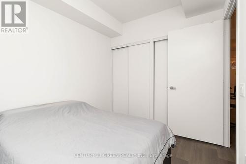 5111 - 3900 Confederation Parkway, Mississauga, ON - Indoor Photo Showing Bedroom