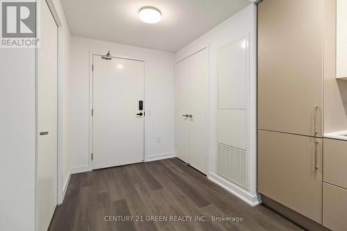 5111 - 3900 Confederation Parkway, Mississauga, ON - Indoor Photo Showing Other Room