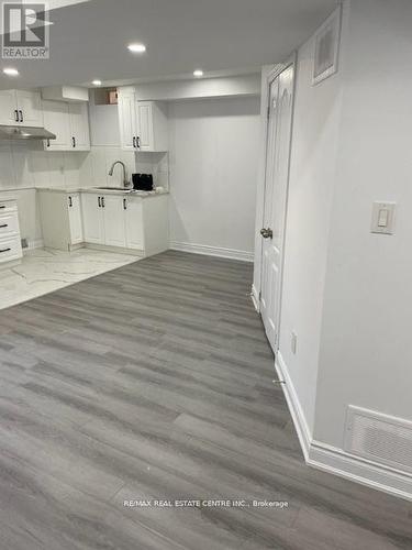 11 Kilkarrin Road, Brampton, ON - Indoor Photo Showing Kitchen