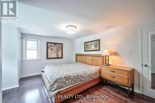 1638 Birchwood Drive, Mississauga, ON - Indoor Photo Showing Bedroom