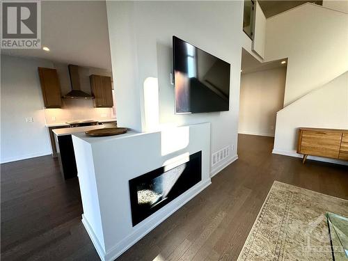 622 Summerhill Street, Ottawa, ON - Indoor Photo Showing Kitchen With Fireplace