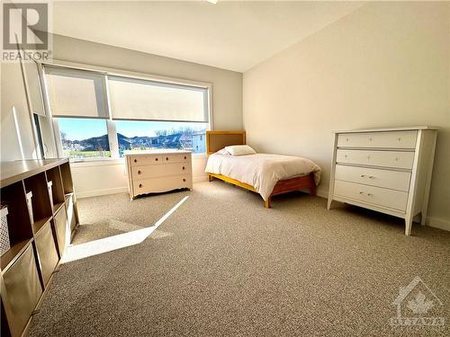 622 Summerhill Street, Ottawa, ON - Indoor Photo Showing Bedroom