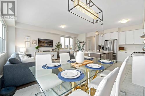 28 Freedom Crescent, Hamilton, ON - Indoor Photo Showing Dining Room