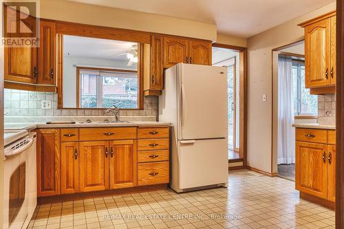 272 John Street, Centre Wellington, ON - Indoor Photo Showing Kitchen