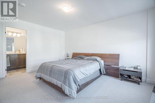 33 Southam Lane, Hamilton, ON - Indoor Photo Showing Bedroom