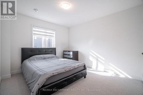 33 Southam Lane, Hamilton, ON - Indoor Photo Showing Bedroom