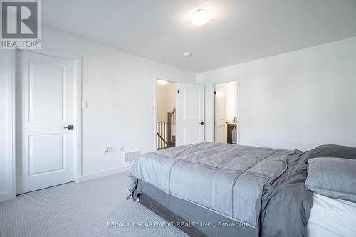 33 Southam Lane, Hamilton, ON - Indoor Photo Showing Bedroom