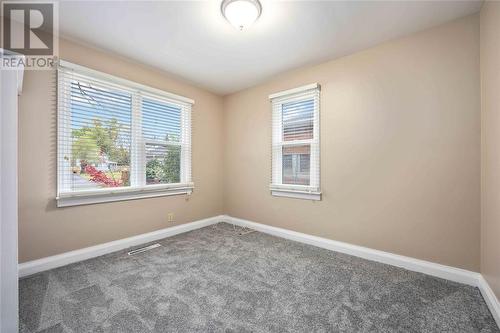 1462 Exmouth Street, Sarnia, ON - Indoor Photo Showing Other Room