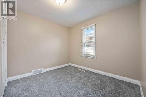 1462 Exmouth Street, Sarnia, ON - Indoor Photo Showing Other Room